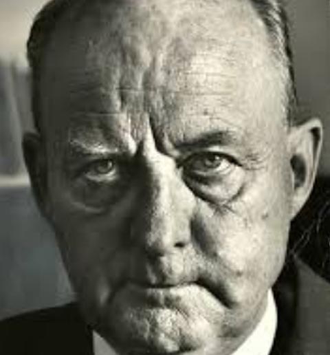 رینهولد نیبور