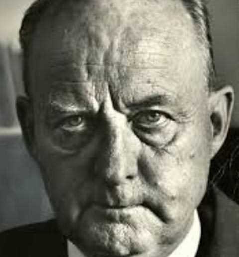 رینهولد نیبور